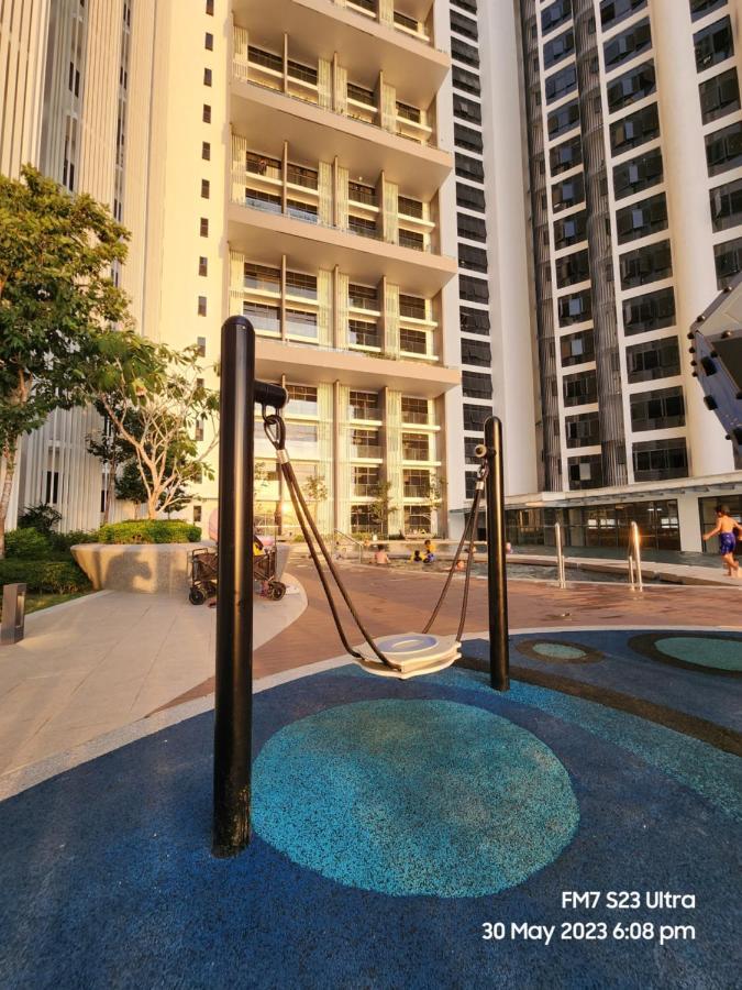 Seaview Luxury Suites At The Shore Kota Kinabalu Exterior photo